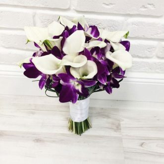 Букет невесты из орхидей и калл «Для тебя»