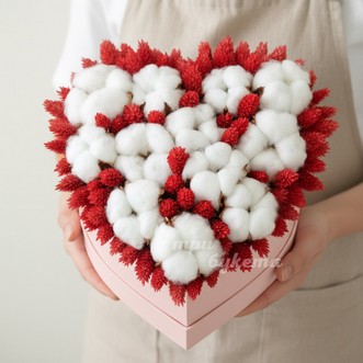 Сердце из сухоцветов