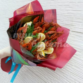 Букет раков с лимоном и укропом